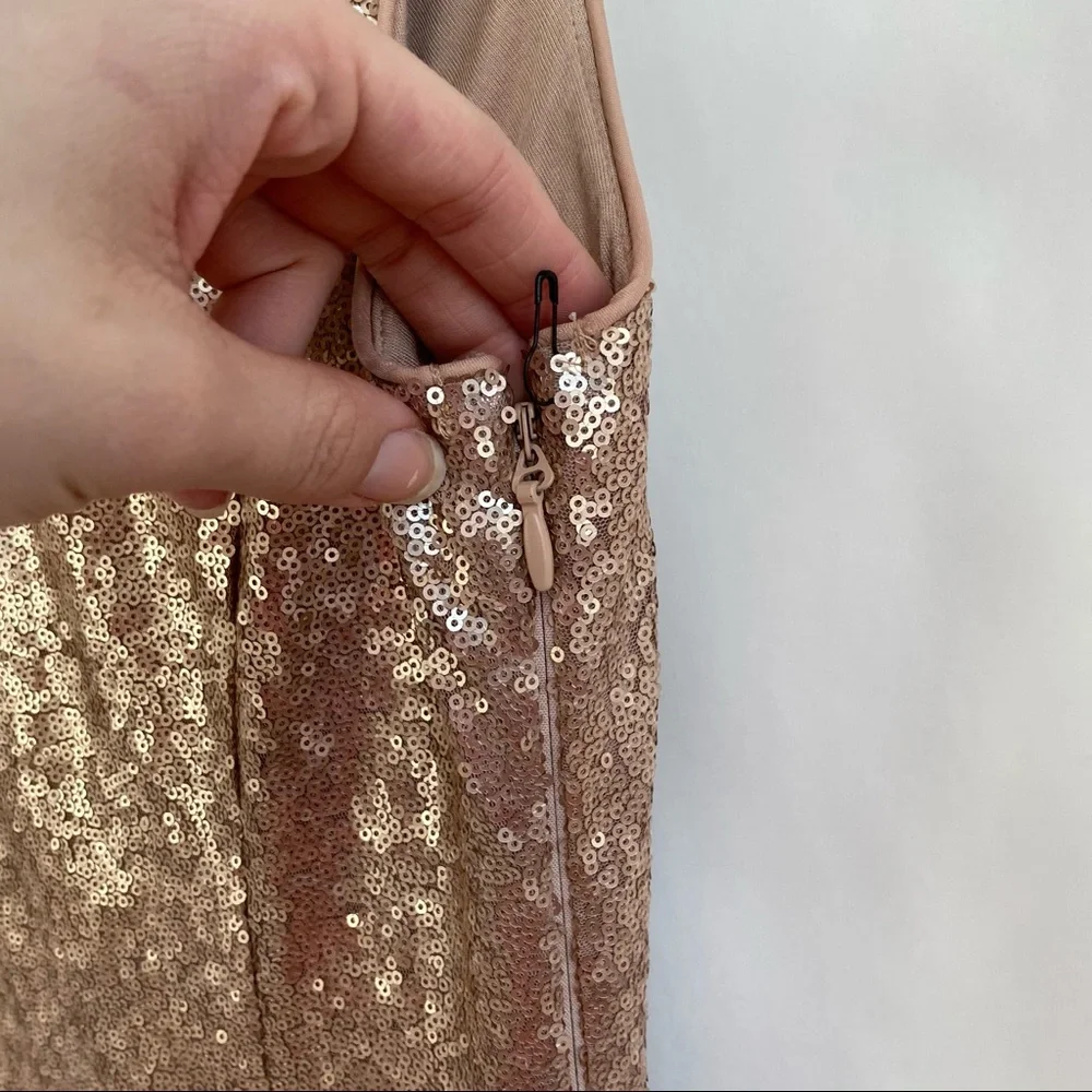 Lulu’s Rose Gold Sequin Mini Dress L. NWT - Picture 6 of 12